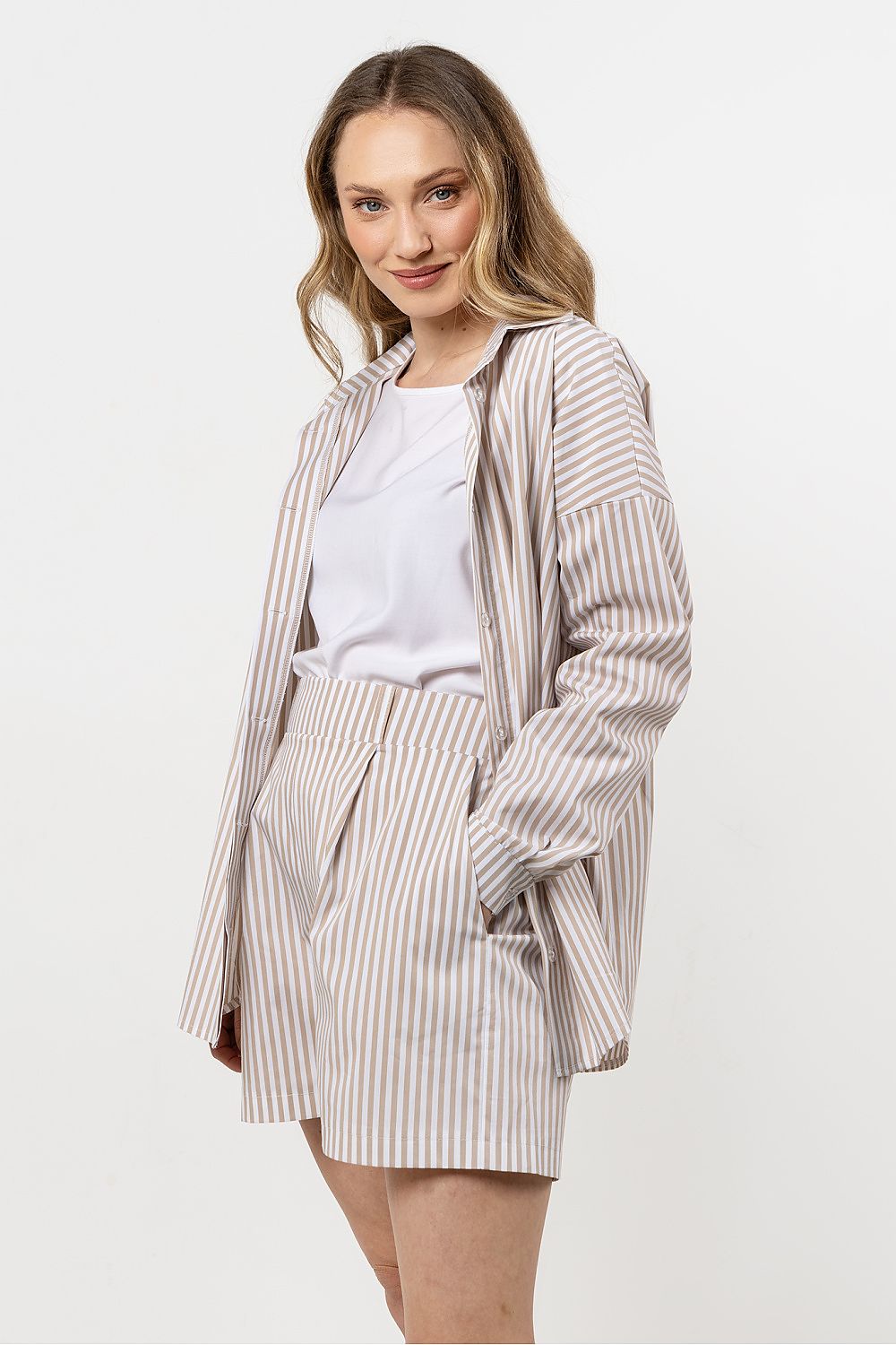  Camicia a manica lunga  model 212201 awama 